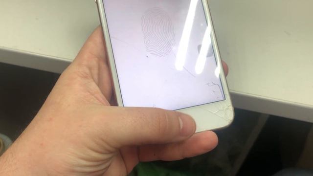 iPhone 8 Plus 64 битый смотреть онлайн