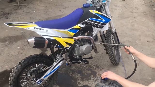 Лайфхак-мойка двигателя без мойки, обычным КОМПРЕССОРОМ, легко своими руками в гараже смотреть онлайн