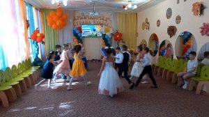 Танец "На большом воздушном шаре"