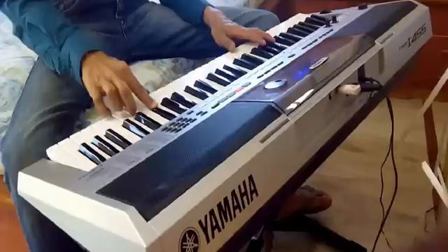 Indian Tabla Style On Yamaha PSR I 455 смотреть онлайн