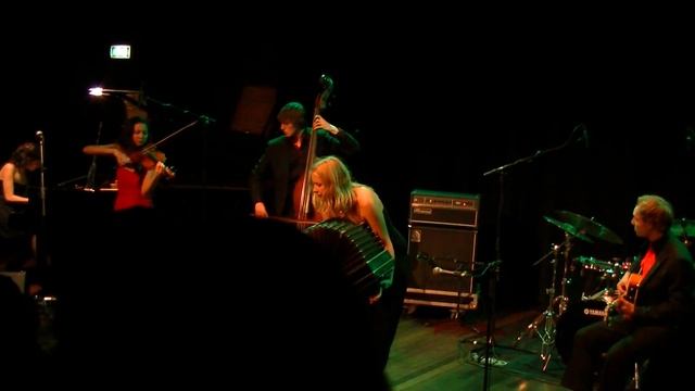 LocosLindos Tango Quintet - Verano Porteño (Astor Piazzolla @ Music Matters Wild Card смотреть онлайн