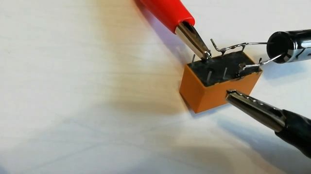 Тестер бензиновых форсунок своими руками. Очень простая схема. смотреть онлайн