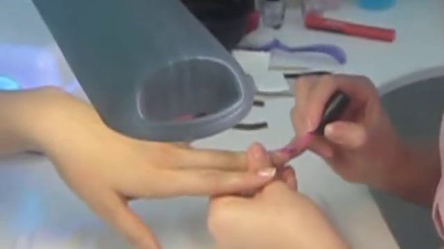 Shellac (CND) - Нанесение гель-лакового покрытия Шеллак - 5 смотреть онлайн