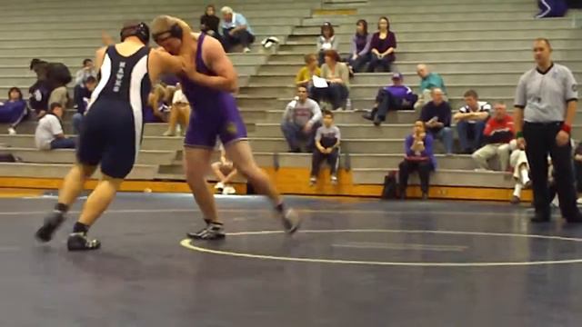 Erik Gotay pins Winter Springs H.S. wrestler 1-26-10 смотреть онлайн