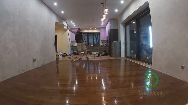 Лакировка паркетной доски двухкомпонентным лаком. смотреть онлайн