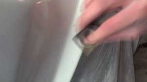 как убрать подтек и мусор после покраски