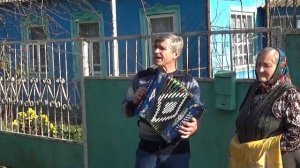 Домик окнами в сад