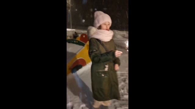 VLOGMAS?НОВЫЙ ГОД?ПОДАРКИ?КАТОК❄️ФОТО! смотреть онлайн