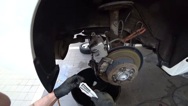 CAMRY/RAV-4. Замена пыльника заднего супорта. смотреть онлайн