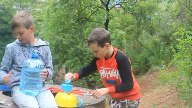 ★ ЧЕЛЛЕНДЖ МОКРАЯ ГОЛОВА Wet Head Challenge EXTREME Game Веселое Видео Игры с Водой смотреть онлайн