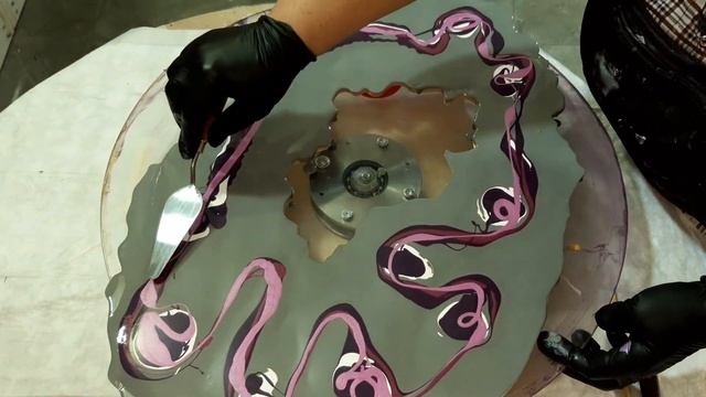 №13 Делаем часы в технике флюид арт смотреть онлайн