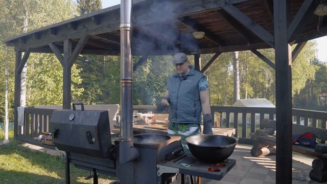 Быстрые BBQ крылышки на мангале. Куриный шашлык! смотреть онлайн