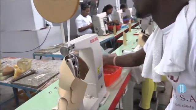 How School Shoes are Made ? Leather School Shoes Factory in Haiti | Complete Shoe Making Machines смотреть онлайн