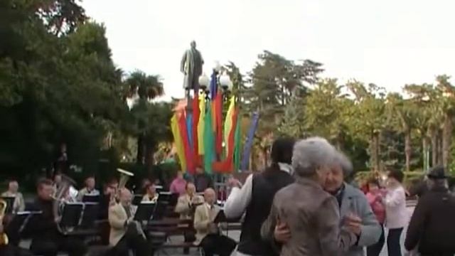 Ялта, оркестр смотреть онлайн