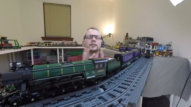 LEGO MOC Train Carriages for Emerald Night, set 10194! смотреть онлайн