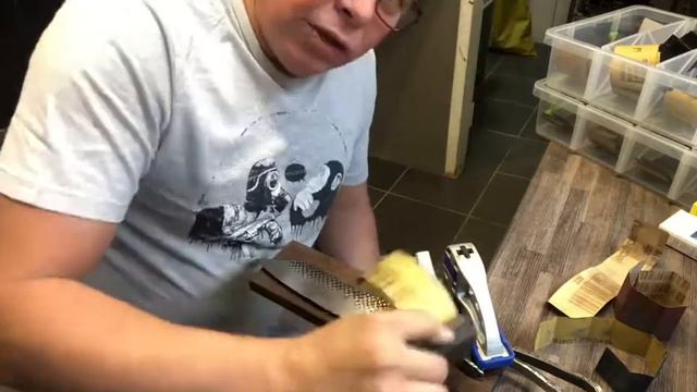 How to hand sand a knife to a perfect satin finish смотреть онлайн