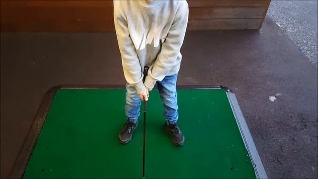 JUNIOR GOLF GAMES - CHIPPING Y POSITION смотреть онлайн