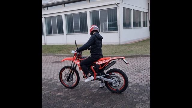 BETA RR 50 ENDURO SPORT acceleration test - test accelerazione смотреть онлайн