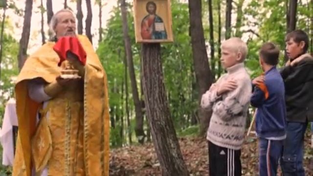 Установка Поклонного креста на Павловке в 2011 году смотреть онлайн