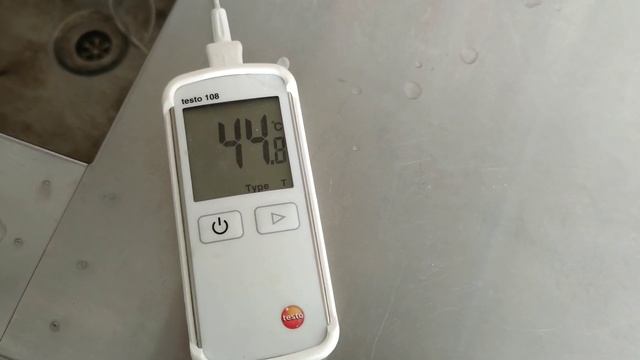 Солнечная электростанция. Нагрев воды от Солнечных панелей на подсобном хозяйстве. смотреть онлайн