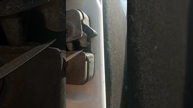Ремонт замка передней двери vw Т3 смотреть онлайн
