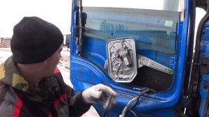 Замена ручки двери Скания G400.