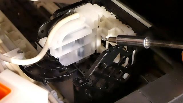 Epson inkjet printer incomplete, stripy printing. Air bubbles removing from dumpers смотреть онлайн