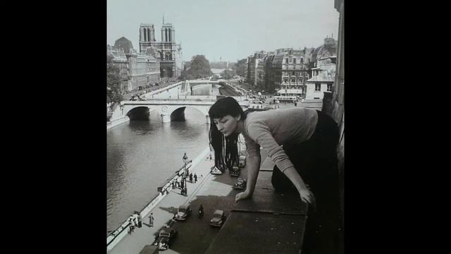 Вальс Под крышей Парижа Оркестр Марека Вебера смотреть онлайн