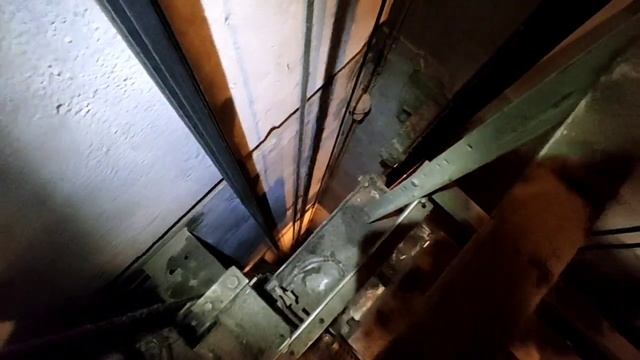 Зачем лифту два ограничителя скорости? Ловители противовеса. смотреть онлайн