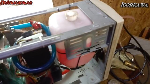 Блок охлаждения горелки TIG смотреть онлайн