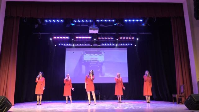 Песню "Ах, Россия" (автор Виктория Черенцова) исполняет вокальный ансамбль "Dольче" смотреть онлайн