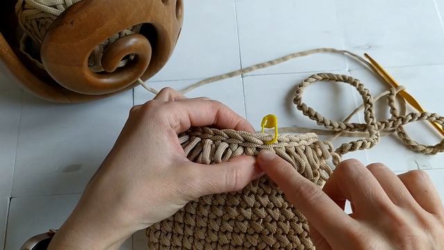 ?СУПЕР сумочка - СОБАЧКА ?для маленьких деток, вяжем крючком. смотреть онлайн