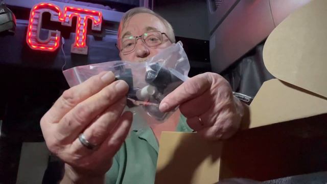 Unboxing RV style water pump, great short load & more! смотреть онлайн