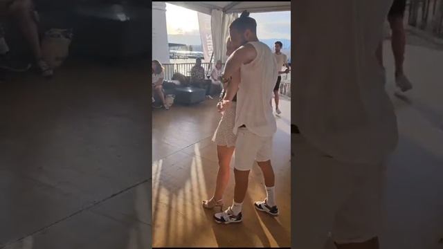 Salsa Tremenda |Yos & Pepita . Bachata inter смотреть онлайн
