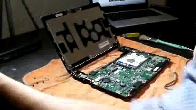 Cambiar flex de video de netbook Acer Aspire One D257 смотреть онлайн