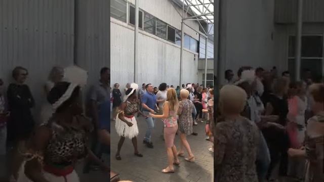 Африканская шоу-группа «Килиманджаро» смотреть онлайн