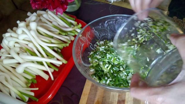 1.ЧЕСНОК НА ЗИМУ!!КАК Я СОХРАНЯЮ ПРОДУКТЫ СВЕЖИМИ И ПОЛЕЗНЫМИ!!!!!ЗАГОТОВКИ!!!!! смотреть онлайн