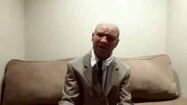 APEXTV Alexander Smith Time Traveler Took This Picture in The Year 2118 смотреть онлайн