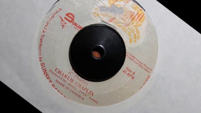 JUNJO - YANKEE SKANK VERSION смотреть онлайн