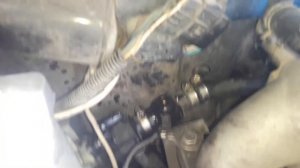 Установил клапан для быстрой развоздушки печки на Киа Спортейдж 1. И поставил насос для циркуляции.