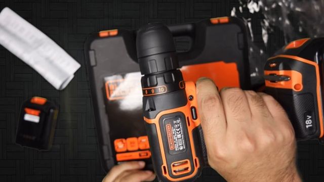 BLACK+DECKER 18 V Lithium-Ion Drill Driver with Kit Box and 2 Batteries - Test смотреть онлайн