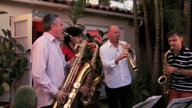 Iturralde Suite performed by the Italian Saxophone Quartet смотреть онлайн