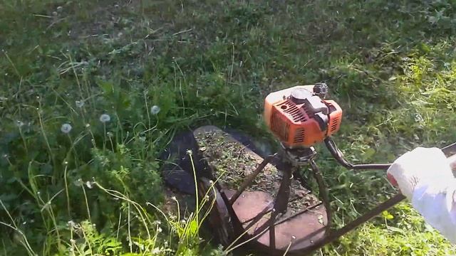 роторная косилка для сена из бензобура своими руками (dril Ghaas Kaatane Kee Masheen)