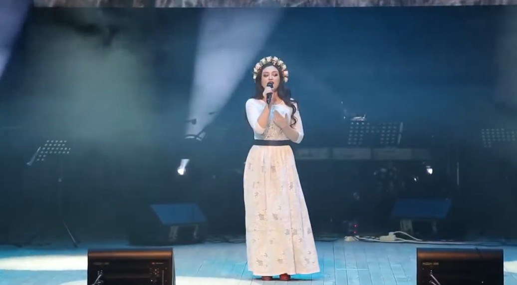 Марта Серебрякова "Ах, маменька" (музыка Валерия Сёмина, слова Ирины Скибиной) смотреть онлайн