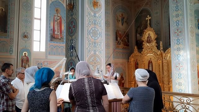 Тропари "По непорочных" знаменного распева в гармонизации Т. Неберо смотреть онлайн