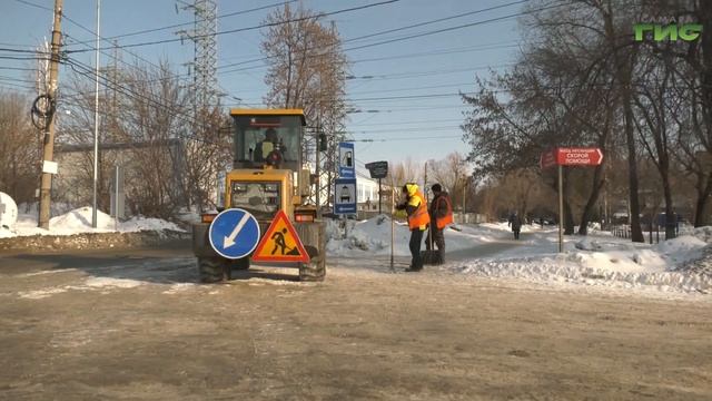 В Самаре продолжают уборку снега на дорогах, отремонтированных по нацпроекту смотреть онлайн