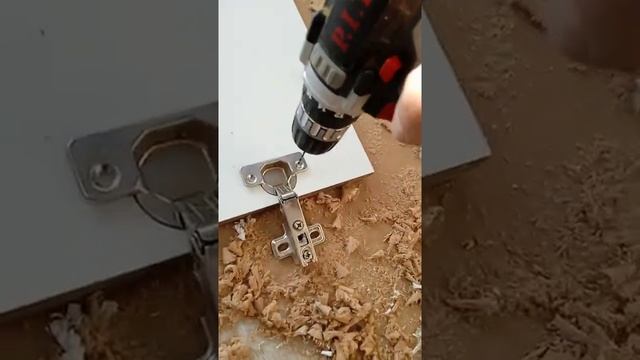 Врезка петель в кухонные фасады смотреть онлайн