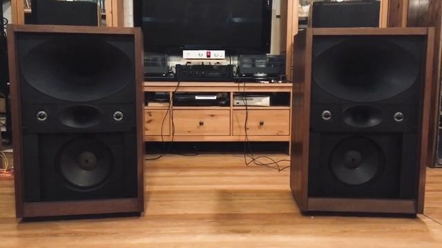 Chris Isaac Wicked game Yl acoustic YL-15 смотреть онлайн