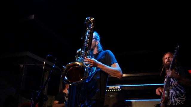 Laurent David - The Way Things Go - Pluto is not Just Rock смотреть онлайн