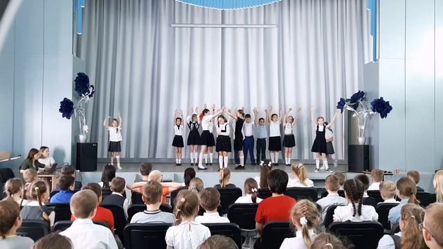 Эскиз спектакля "Звенигород" А. Барто смотреть онлайн